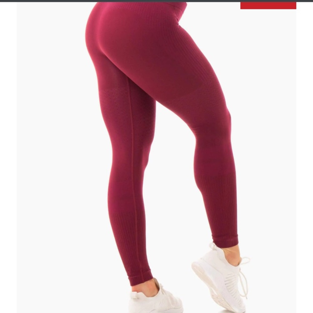 NWT, luxe brand Ryderwear, seamless, high waisted leggings